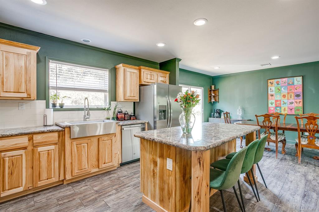 5878 Greenwood Road