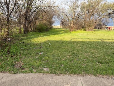 1200 Evans Avenue Fort Worth TX 76104