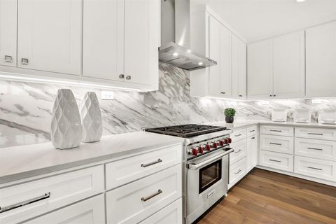 Tiny photo for 4116 University Boulevard #A3, University Park, TX 75205 (MLS # 21098819)