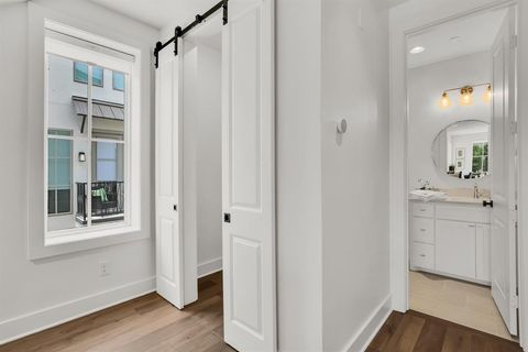 Tiny photo for 4116 University Boulevard #A3, University Park, TX 75205 (MLS # 21098819)