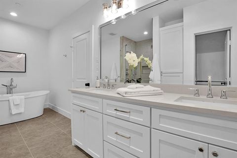 Tiny photo for 4116 University Boulevard #A3, University Park, TX 75205 (MLS # 21098819)