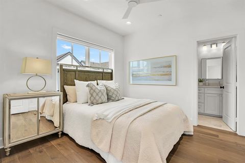 Tiny photo for 4116 University Boulevard #A3, University Park, TX 75205 (MLS # 21098819)