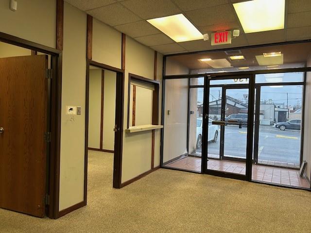 Andrews Distributing Add 7389 - Commercial Lease