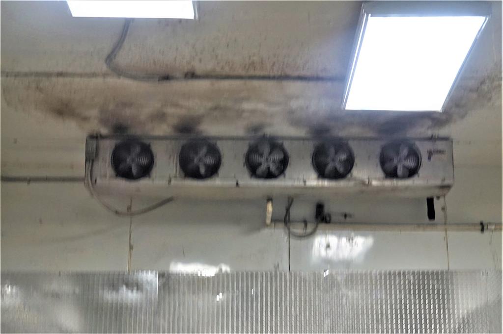 Andrews Distributing Add 7389 - Commercial Lease