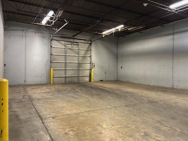 Andrews Distributing Add 7389 - Commercial Lease