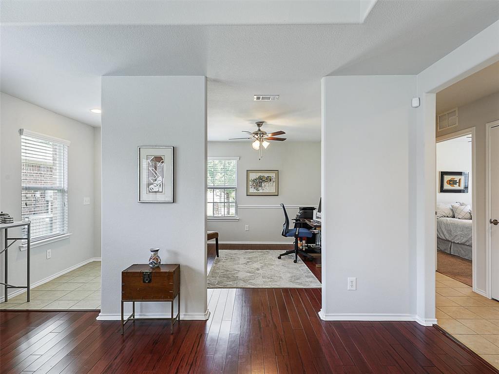 2441 Honeybee Lane