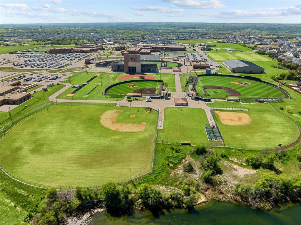 14841 Complacent Way