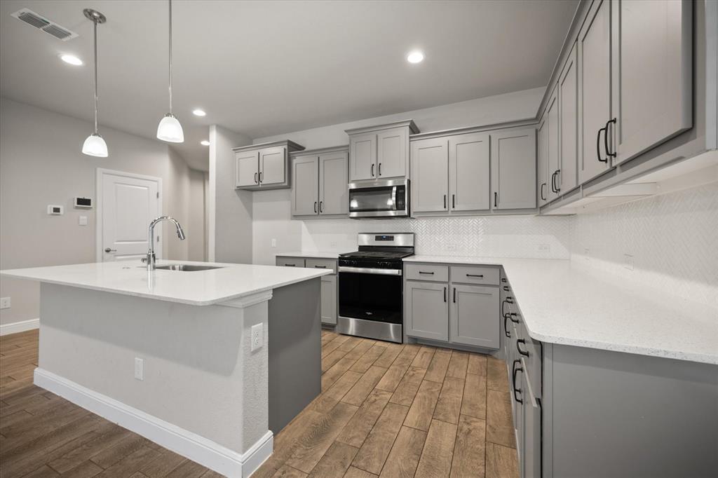 Trails Elizabeth Crk Ph 4 - Residential Lease