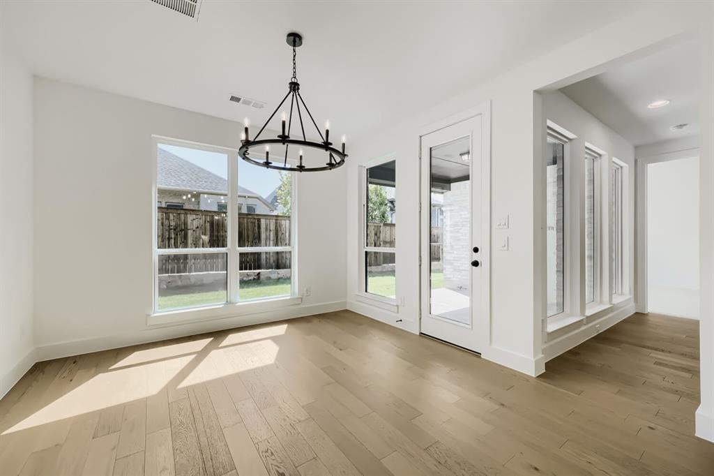 1813 Flowerfield Lane