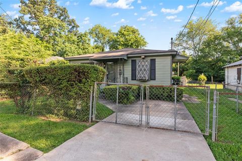 109 W 85th Street Shreveport LA 71106