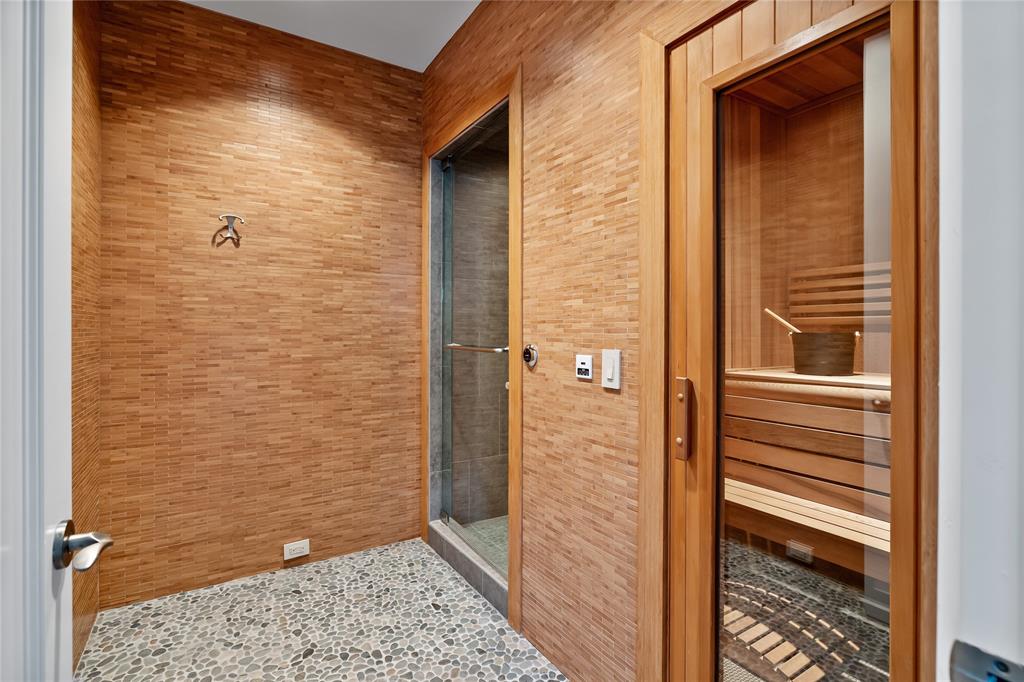 Highland Park 04 Instl - Residential