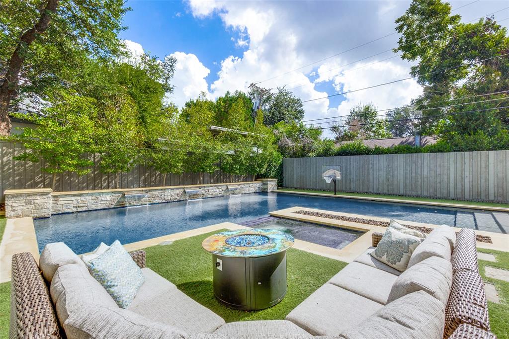 Highland Park West 01 Instl - Residential