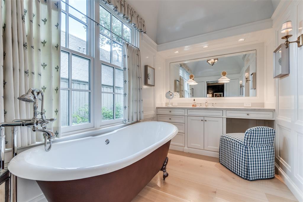 Highland Park West 01 Instl - Residential