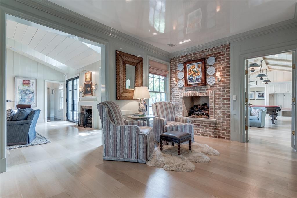 Highland Park West 01 Instl - Residential