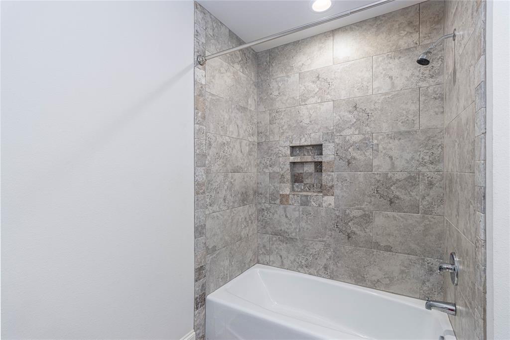 815 E Grande Boulevard T101