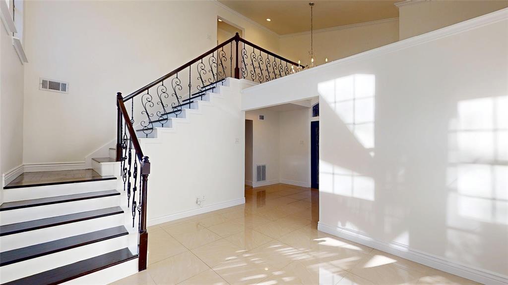 Looper Frank Add - Residential