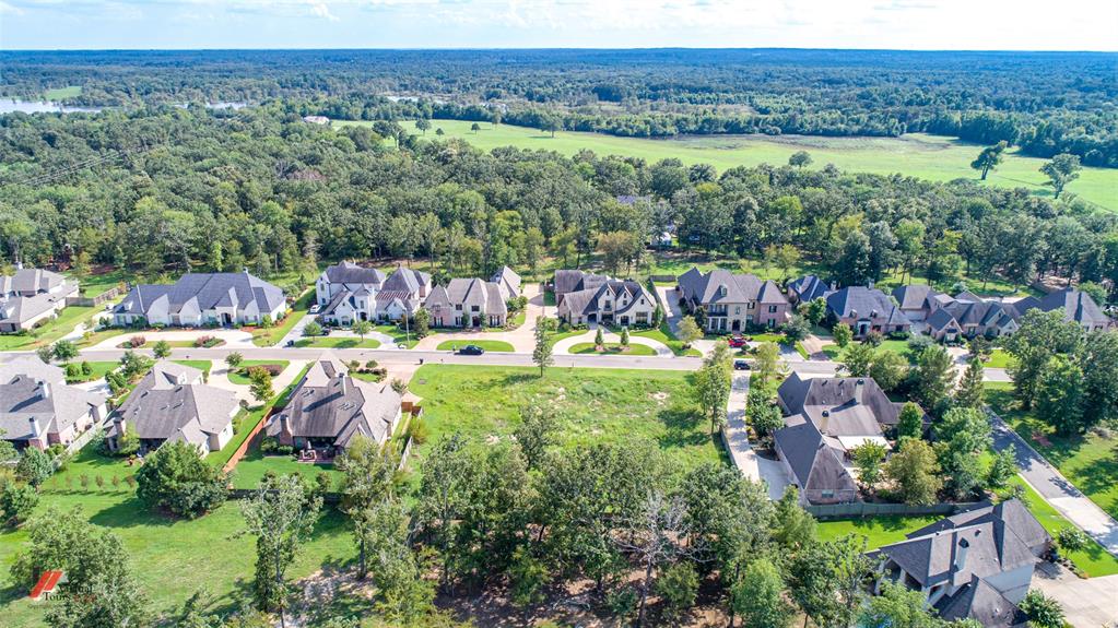 Southern Trace - Land