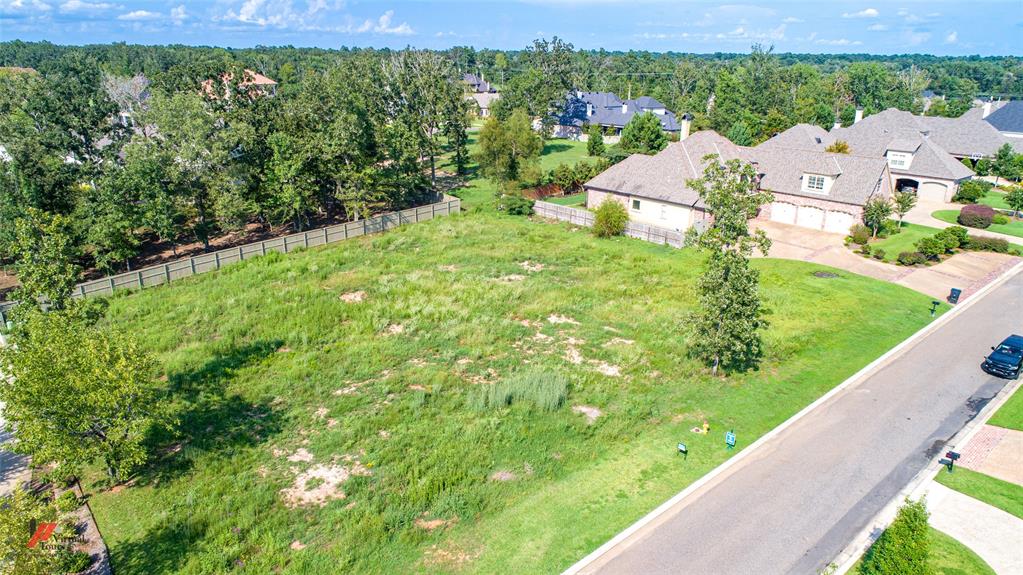 Southern Trace - Land