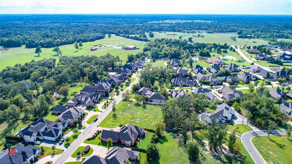 Southern Trace - Land