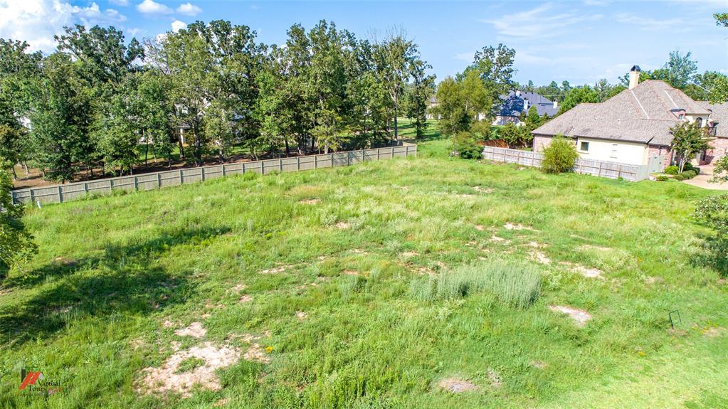 Southern Trace - Land