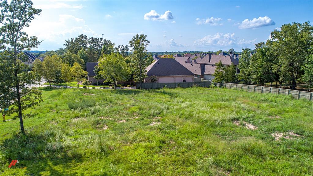 Southern Trace - Land