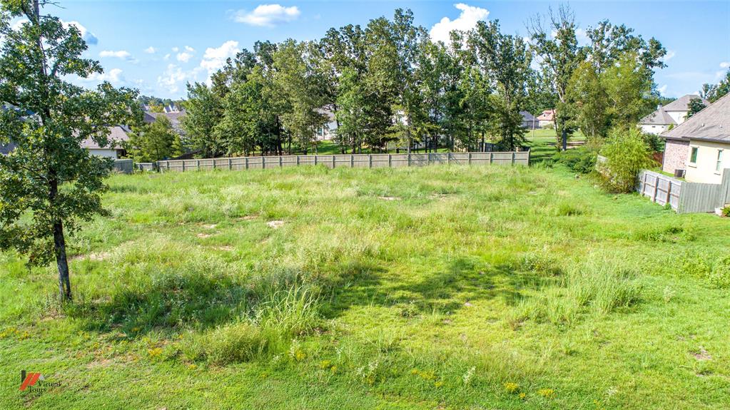 Southern Trace - Land