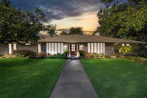 3841 Peter Pan Drive Dallas TX 75229