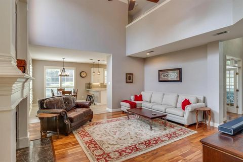 Tiny photo for 18 Greenleaf Drive, Trophy Club, TX 76262 (MLS # 21102053)