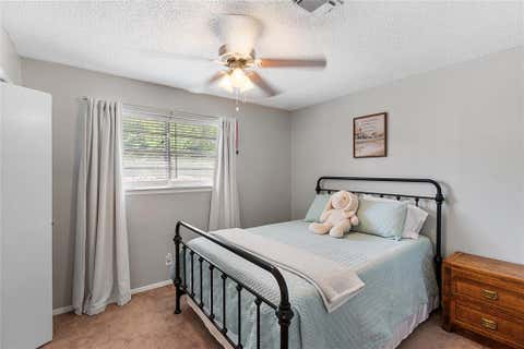 Tiny photo for 904 Kent Drive, Gainesville, TX 76240 (MLS # 21341946)