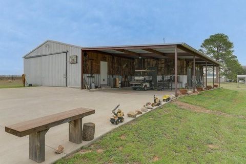 A home in Granbury