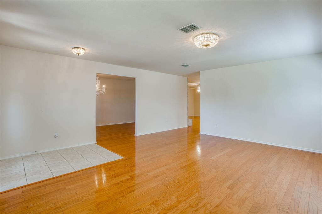 4205 Bayside Court