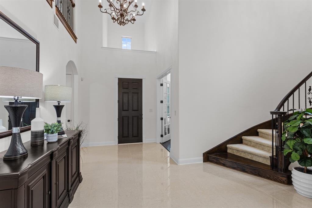 6809 Strauss