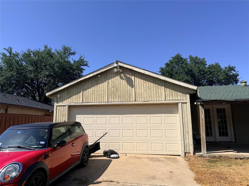 7116 Chinaberry Road
