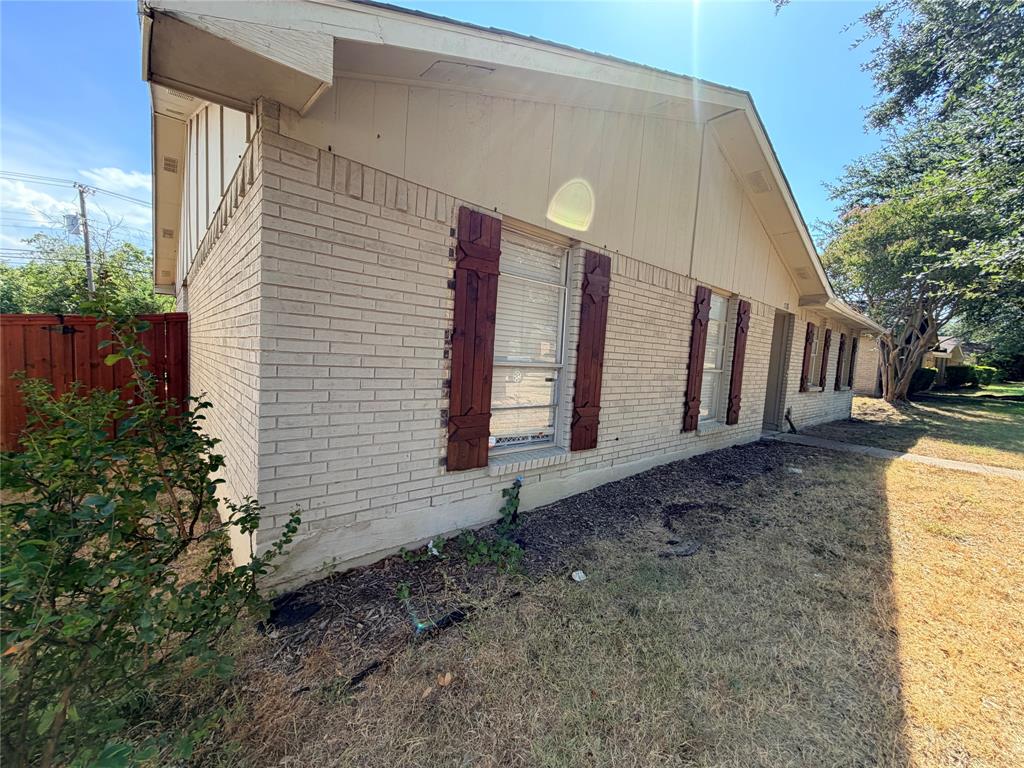 7116 Chinaberry Road