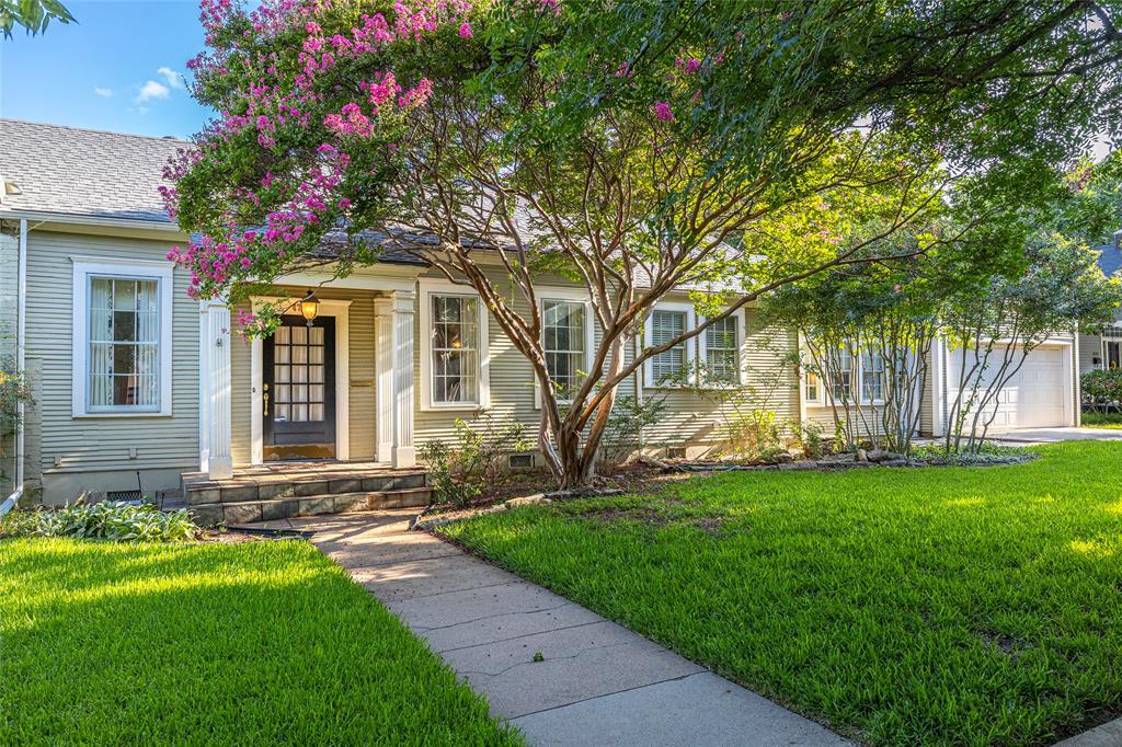 4705 El Campo Avenue