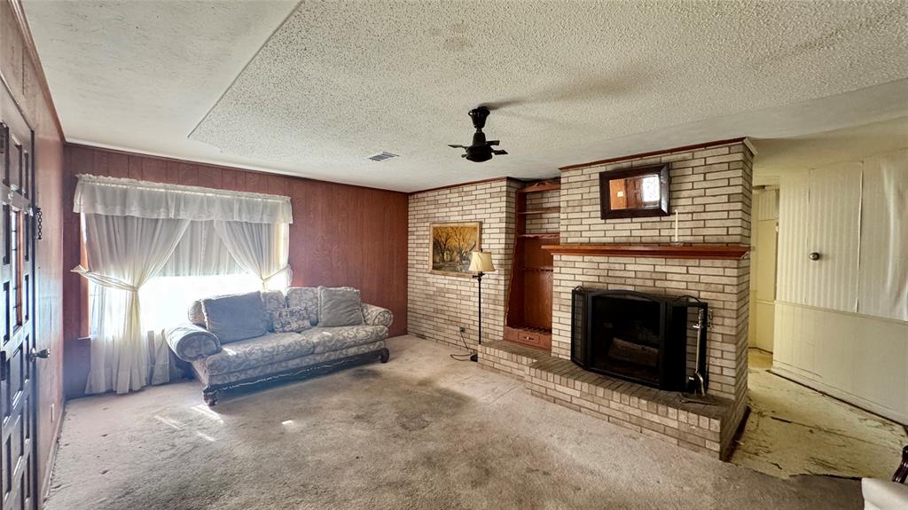 100 Poinsetta Circle