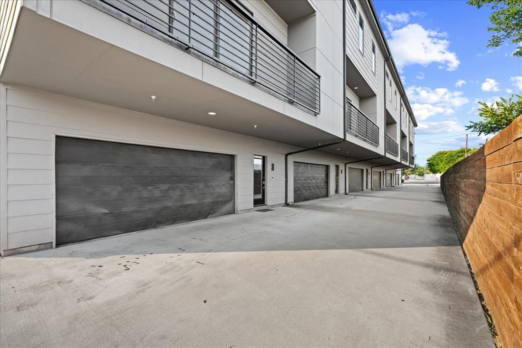 1715 Bennett Ave Condos - Residential Lease