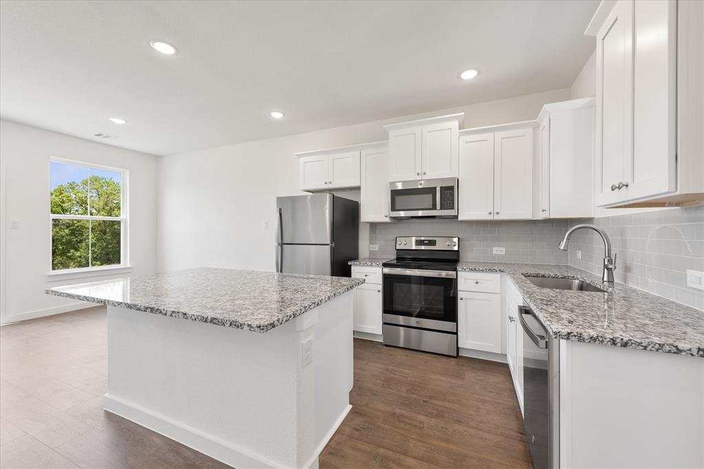 Runaway Bay - Residential Lease