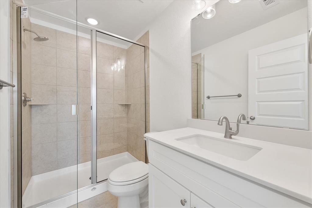 Runaway Bay - Residential Lease