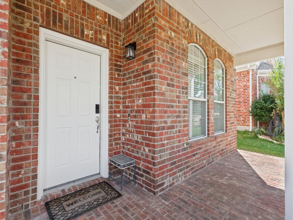 810 Grove Drive