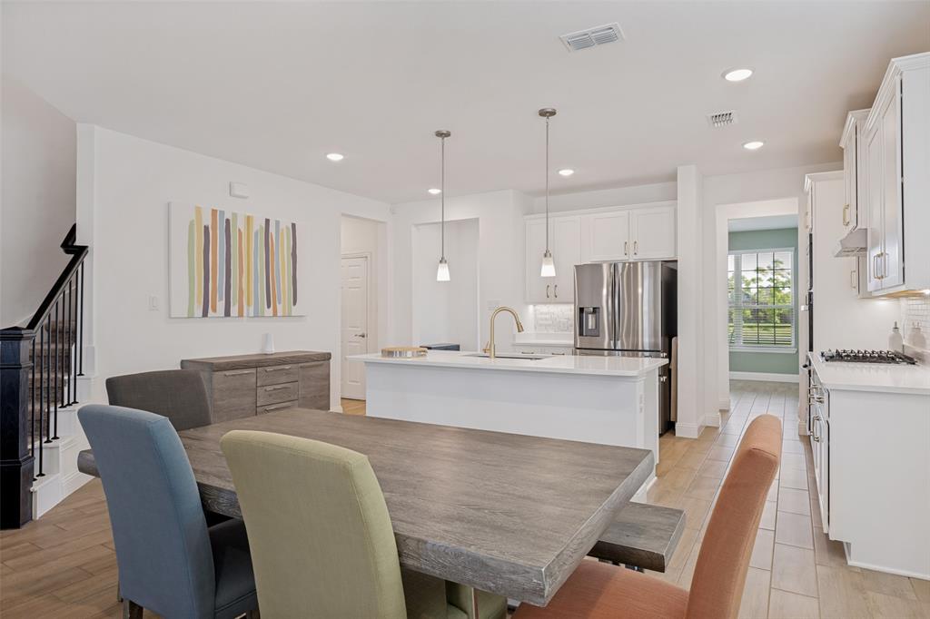 3804 Chippewa Trail
