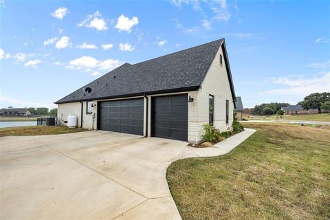 A home in Granbury