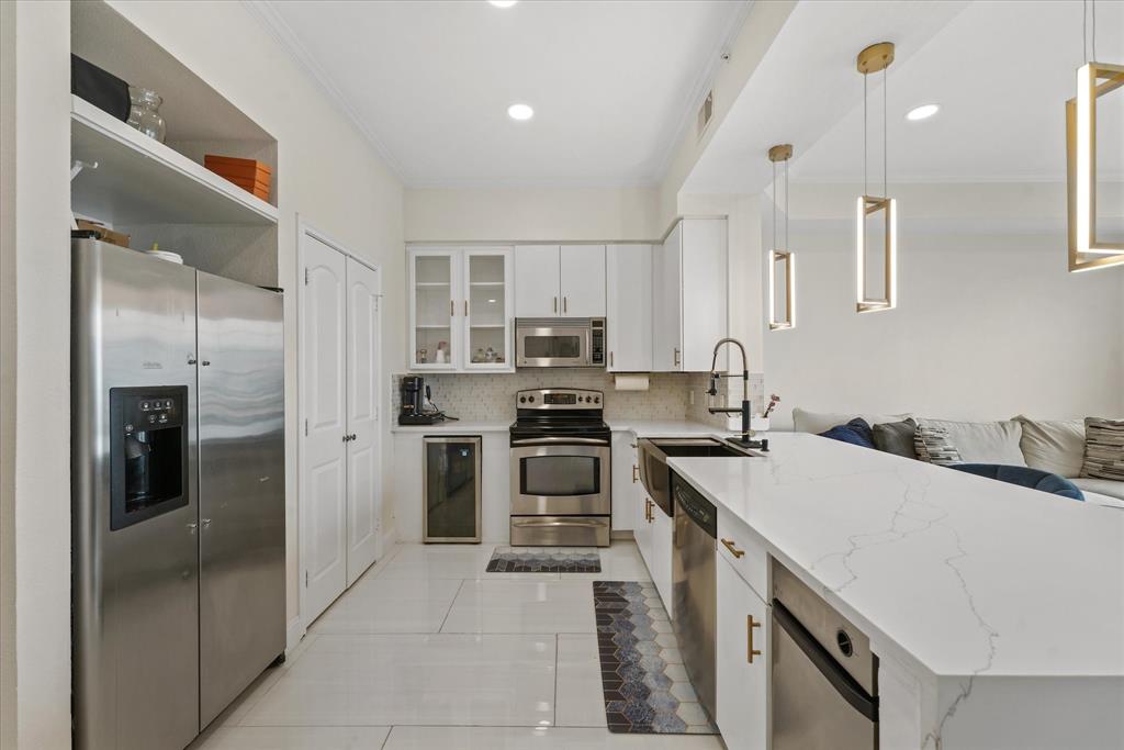 Renaissance On Turtle Creek Condo - Residential Lease