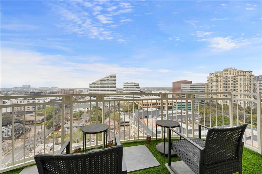 Renaissance On Turtle Creek Condo - Residential Lease