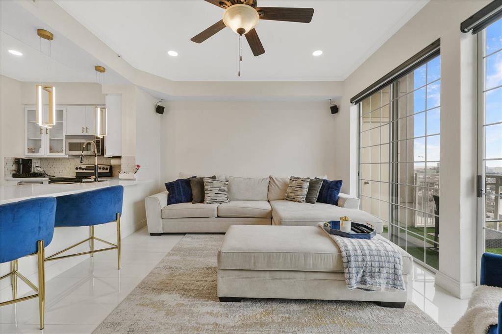 Renaissance On Turtle Creek Condo - Residential Lease