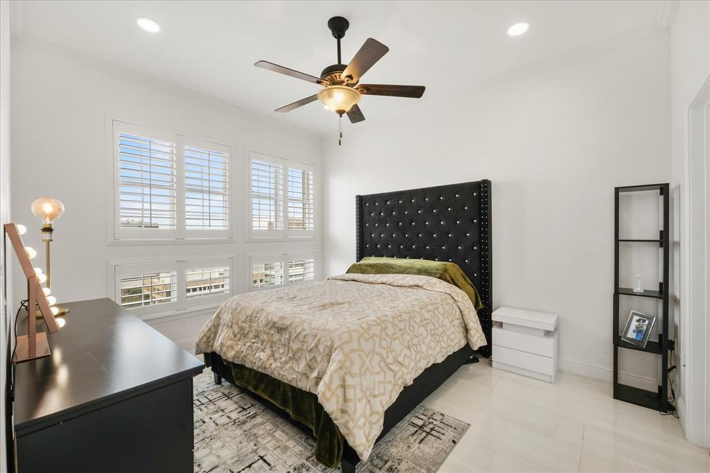 Renaissance On Turtle Creek Condo - Residential Lease