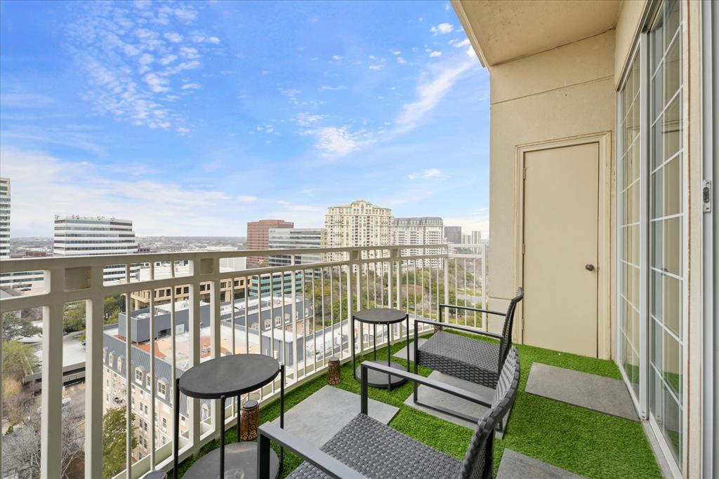 Renaissance On Turtle Creek Condo - Residential Lease