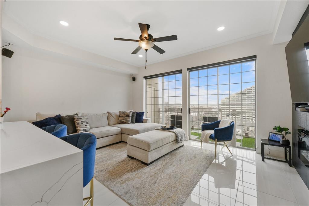 Renaissance On Turtle Creek Condo - Residential Lease