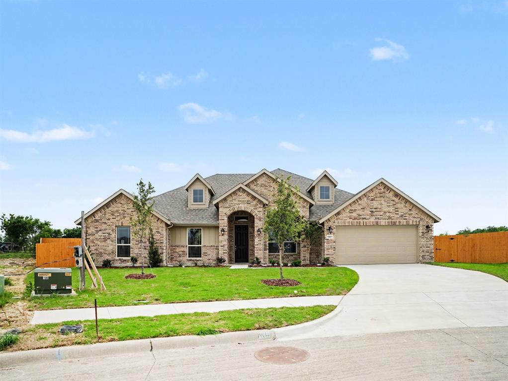 1027 Ella Drive