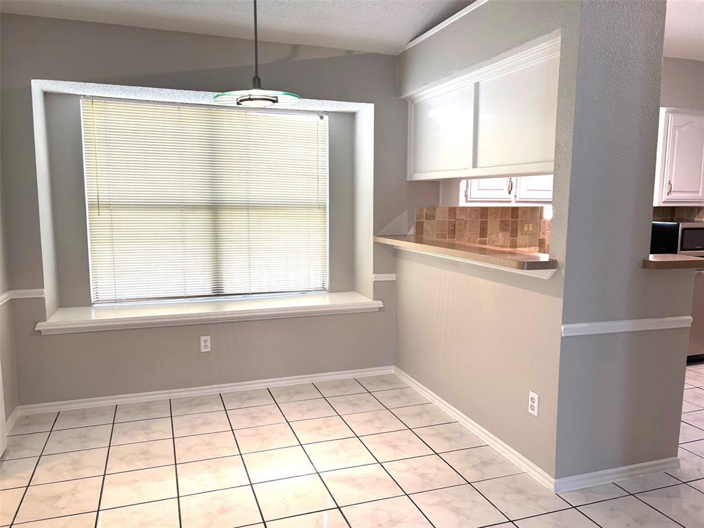 Lewisville, Texas 75067, United States, 3 Bedrooms Bedrooms, ,2 BathroomsBathrooms,Residential,Pending,85510